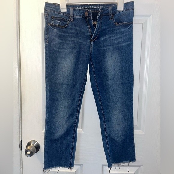 Articles of Society | Released Hem Cropped jeans - Picture 2 of 6